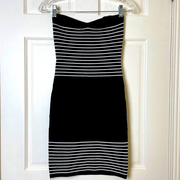 bebe Dresses & Skirts - Bebe Strapless Bodycon Dress Black & White - S